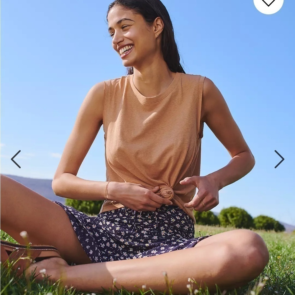 Madewell Raw-Edge Hangout‎ Muscle Tank